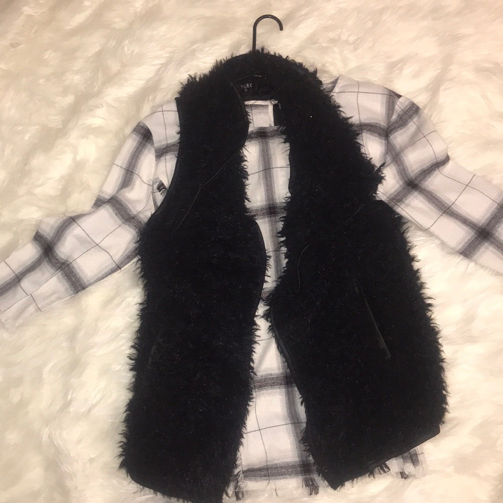 Black vest (shirt not included but can be bundled)
